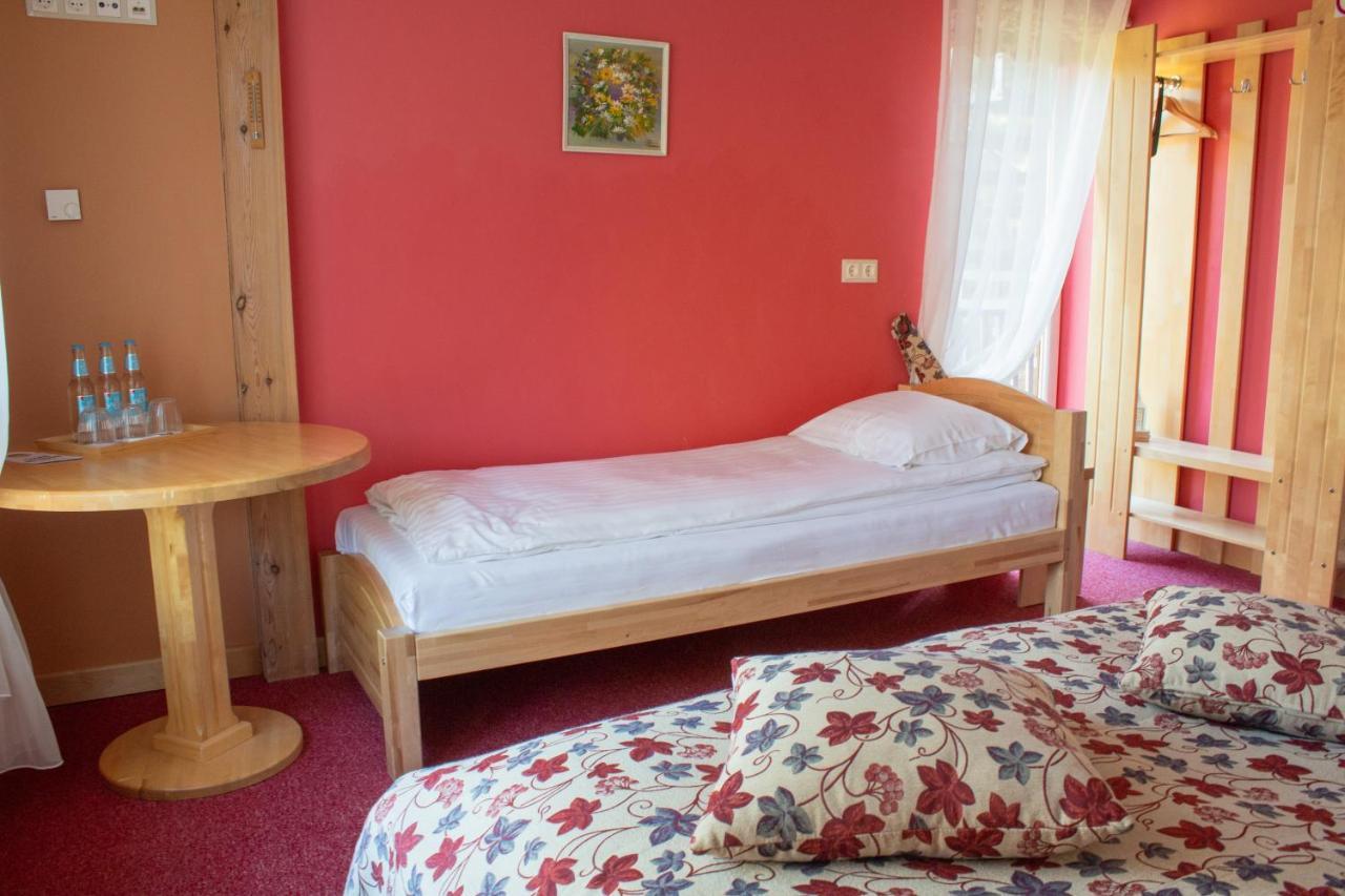 Abzali Hotel And Restaurant With Self Check-In Ādaži Exterior foto